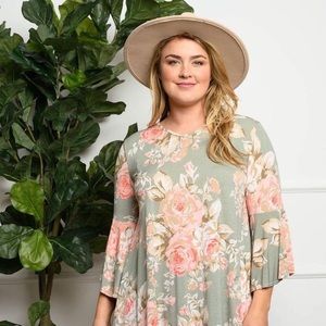 New Junior's Sexy Boutique green floral bell sleeve top